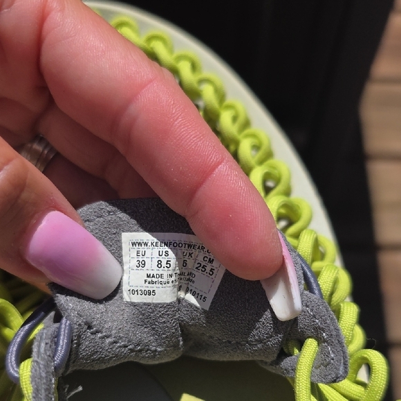 Keen Women's Shoes in Gray and Neon Green - Picture 4 of 8